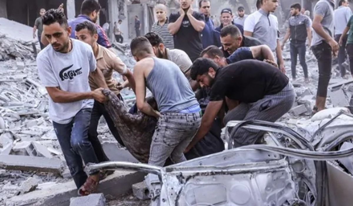 Two Bodies Recovered from Al-Zeitoun Neighborhood in Eastern Gaza City